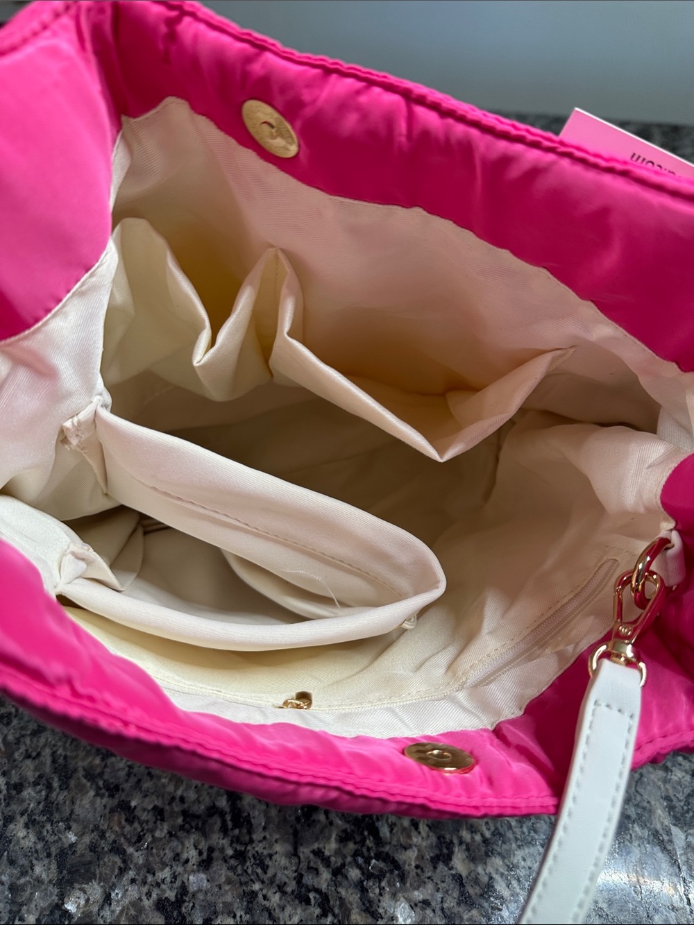 Wanderfull Quilted hydrobag Hot Pink Crossbody with tumbler holder inside NEW - Picture 13 of 16